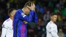 Hasil imbang ini membuat Barcelona terancam gagal melaju ke 16 besar Liga Champions 2021-2022. Keadaan semakin berat lantaran syarat lolos fase grup adalah mereka harus menang melawan Bayern Munchen di laga terkahir nanti. (AP/Joan Monfort)