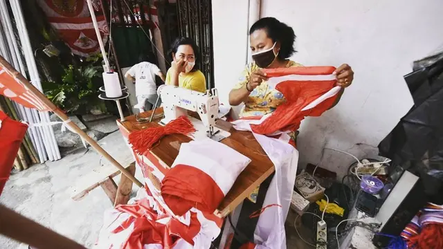 7 Potret Kampung Bendera di Surabaya yang Semarak Saat Bulan Agustus