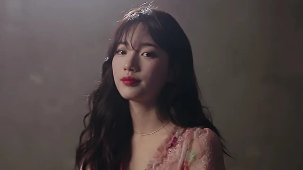 Suzy `Miss A`