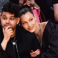 "Mereka tahu ini hanya masalah waktu. Saat mereka siap kembali bersama, mereka akan kembali," lanjut sumber. (Narcity)