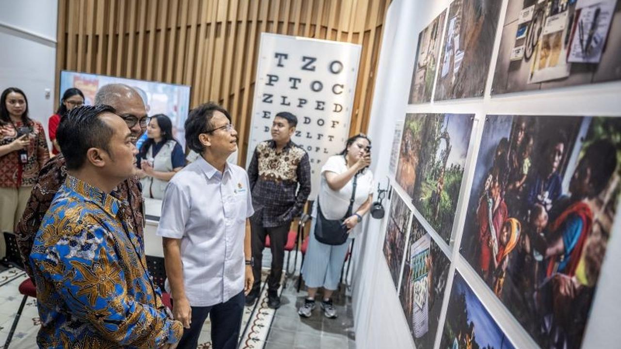 Foto Jurnalistik Terbaik 2025 Ungkap Perjuangan Tim Medis di Ujung Negeri, Program Cek Kesehatan Gratis (CKG) Sasar 70 Juta Orang