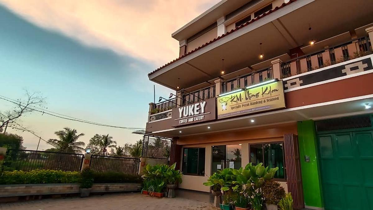 20 Rekomendasi Tempat Makan Enak di Cilegon Terbaru, Cocok untuk Nongkrong atau Keluarga