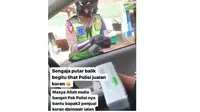 Bripka Arief Setiawan menjual koran di Gemblegan, Serengan, Solo, pada Kamis (5/8/2021) sore. (istimewa/tangkapan layar @energi solo)