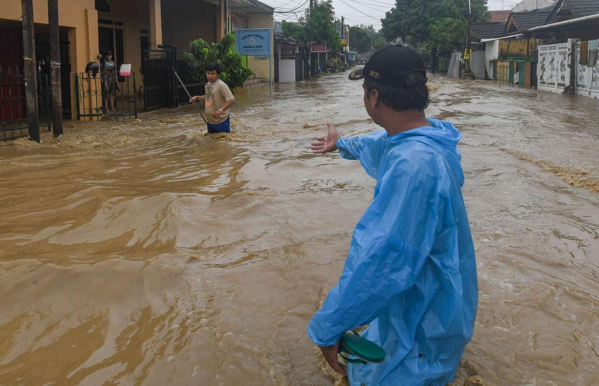 Banjir rendam perbatasan Bekasi-Bogor