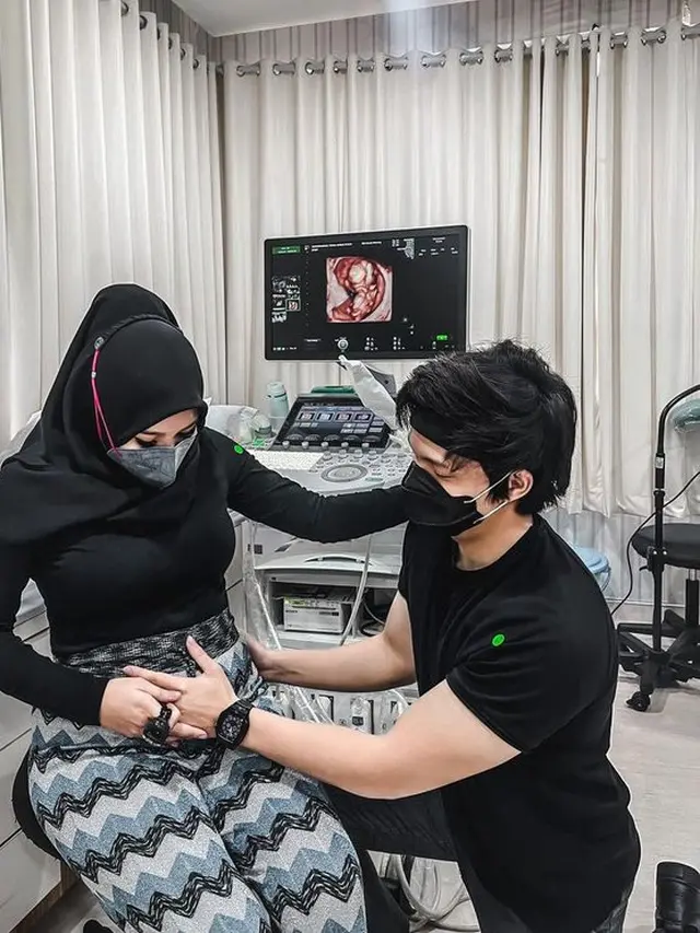 6 Seleb Ini Pernah Keguguran dan Hamil Lagi, Terbaru Aurel Hermansyah