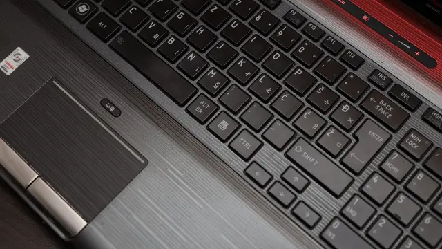 Evolusi Menuju Precision Touchpad dan Integrasi OS