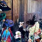 Lakon “Bagong Diculik Alien” dipentaskan oleh seniman wayang Hangno Hartono di Lokasi “Crop Circle / UFO Monument” di Dusun Krasaan, Berbah, Yogyakarta. Pentas Wayang Alien ini sebagai penanda dibukanya dan dimulainya Indonesia UFO Festival 2024. Pada tanggal 2 Juli ini juga bertepatan dengan peringatan “Word UFO Day” (Hari UFO sedunia).