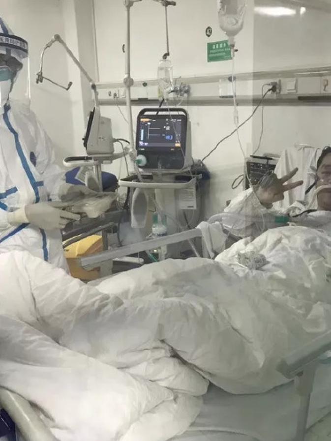 Pengorbanan Dokter di Wuhan yang Meninggal Dunia Akibat ...