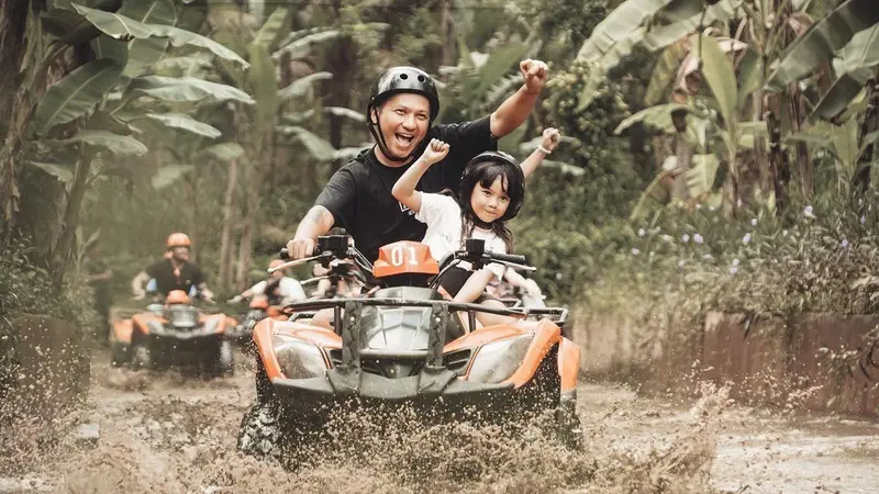 Gading dan Gempi main ATV