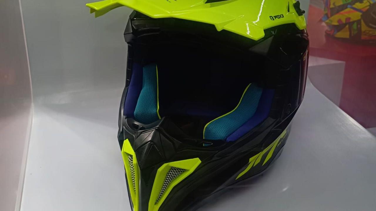 Spesifikasi dan Ketersediaan Barang