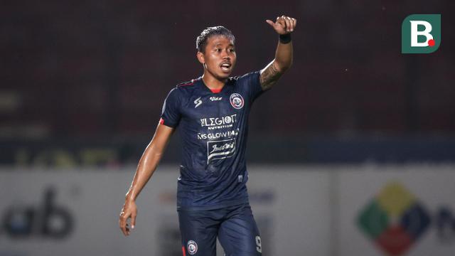 Foto: Gol Moh Edo di Menit Injury Time, Putuskan Rekor Kemenangan Beruntuk Arema FC di BRI Liga 1 2021 / 2022