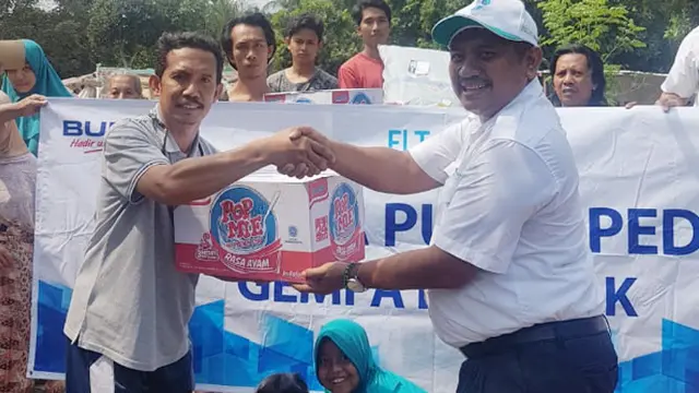 Penyaluran Barang Bantuan Bagi Korban Gempa Bumi Di Lombok
