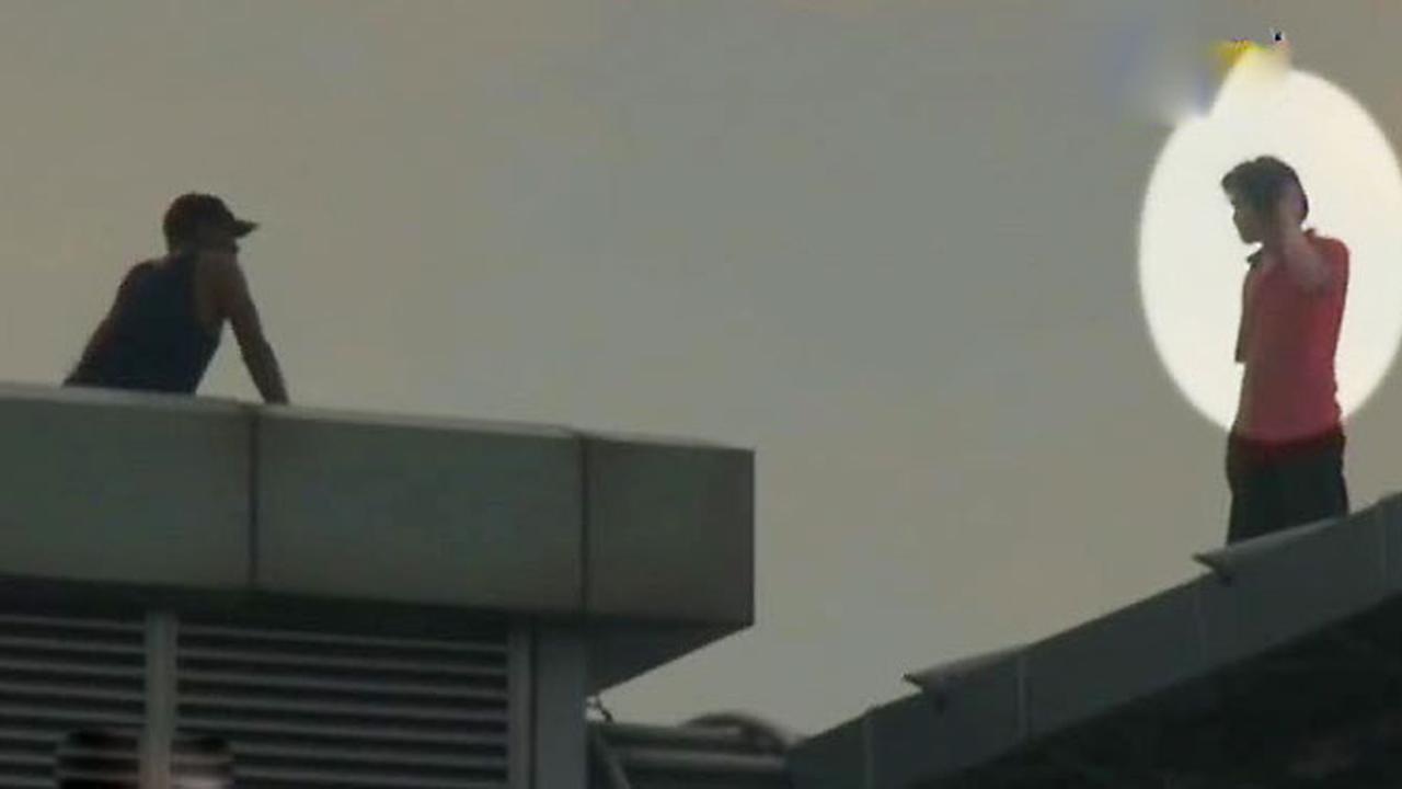 (Lip6 Siang) Semanggi