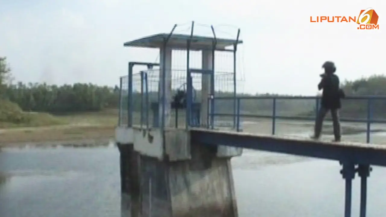 waduk-kering-130904-b.jpg