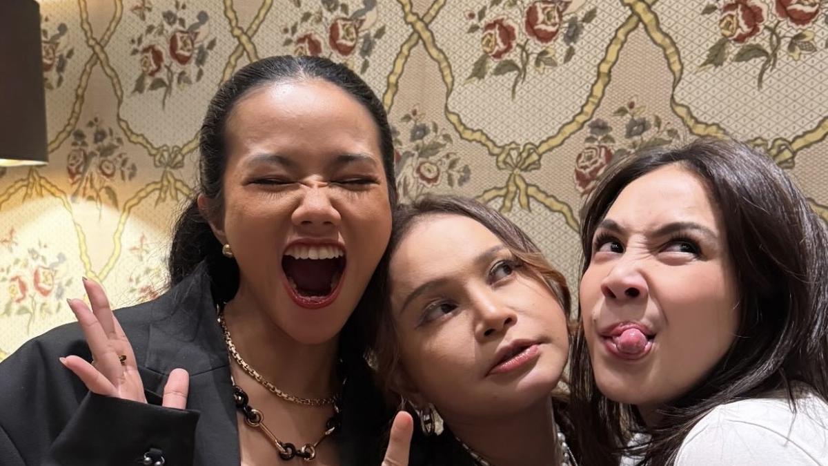 8 Potret Gaya Publik Figur Tampil Rock n Roll di Ulang Tahun Caca Tengker, dari Nia Ramadhani hingga Nagita Slavina