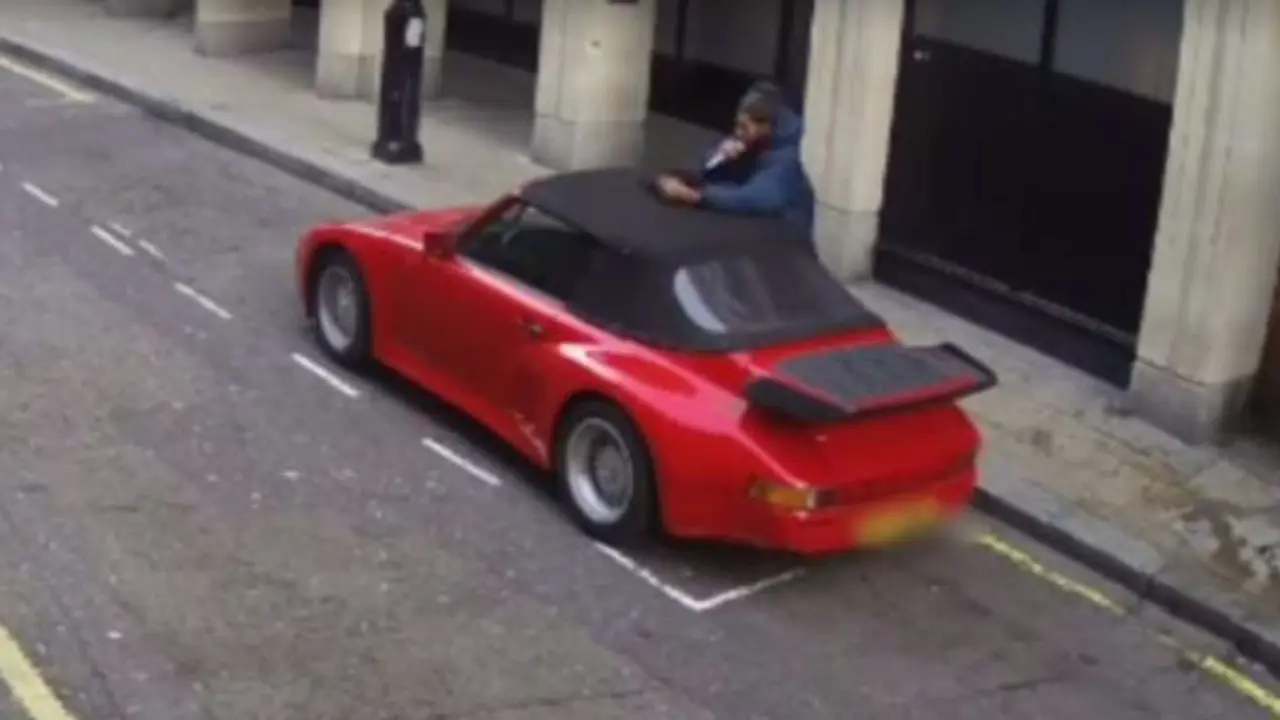 Atap Terpal Jadi Pintu Masuk Alternatif Maling Porsche