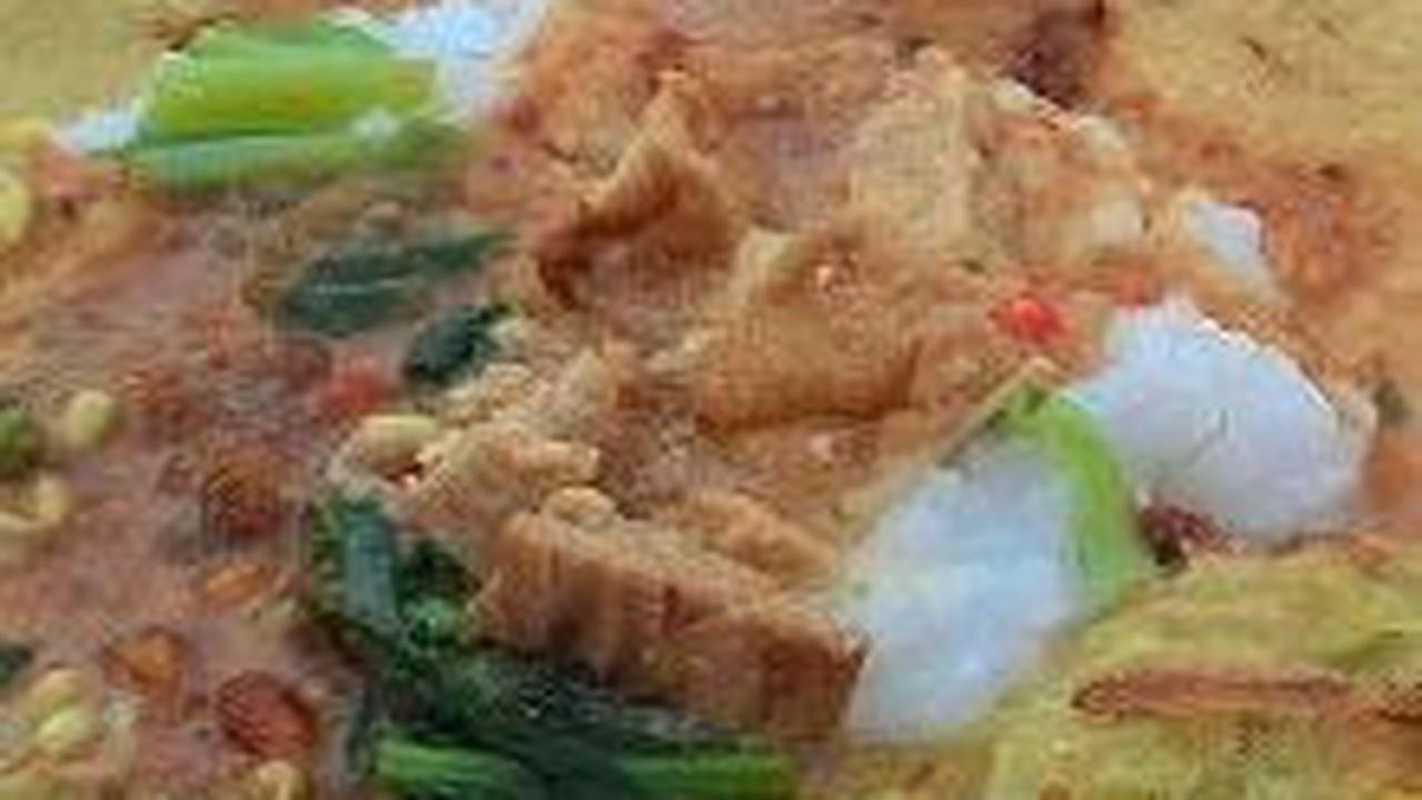 Mencicipi Bubur Opak, Kuliner Unik Khas Semarang dengan Harga Terjangkau