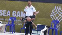 Kontingen renang Indonesia kembali menunjukkan performa menjanjikan pada hari kelima SEA Games Thailand 2025. Sejumlah perenang Merah Putih berhasil mengamankan tiket ke babak final usai tampil pada sesi pagi atau babak kualifikasi di Swimming Pool, Sports Authority of Thailand, Bangkok, Minggu (14/12/2025). (Bola.com/Dok. PB Akuatik)