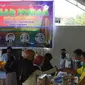 Pasar murah yang digelar Pemkot Palu untuk meminimalisasi dampak pandemi ke ekonomi warga di Kota Palu, Selasa (17/11/2020). (Foto: Liputan6.com/ Heri Susanto).