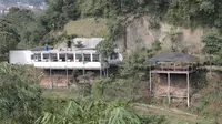 Sejumlah warga membangun rumah di perbukitan jalur Sesar Lembang, Kabupaten Bandung Barat. (Liputan6.com/Gempur M Surya)