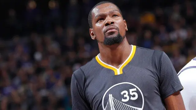 NBA: Tanpa Durant, Warriors Diseruduk Bulls