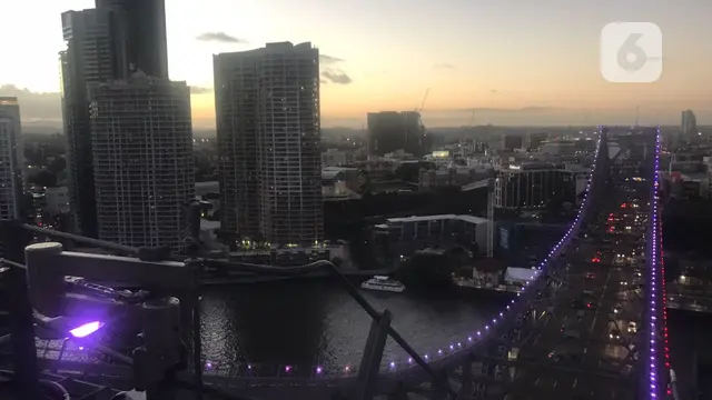 Story Bridge Adventure