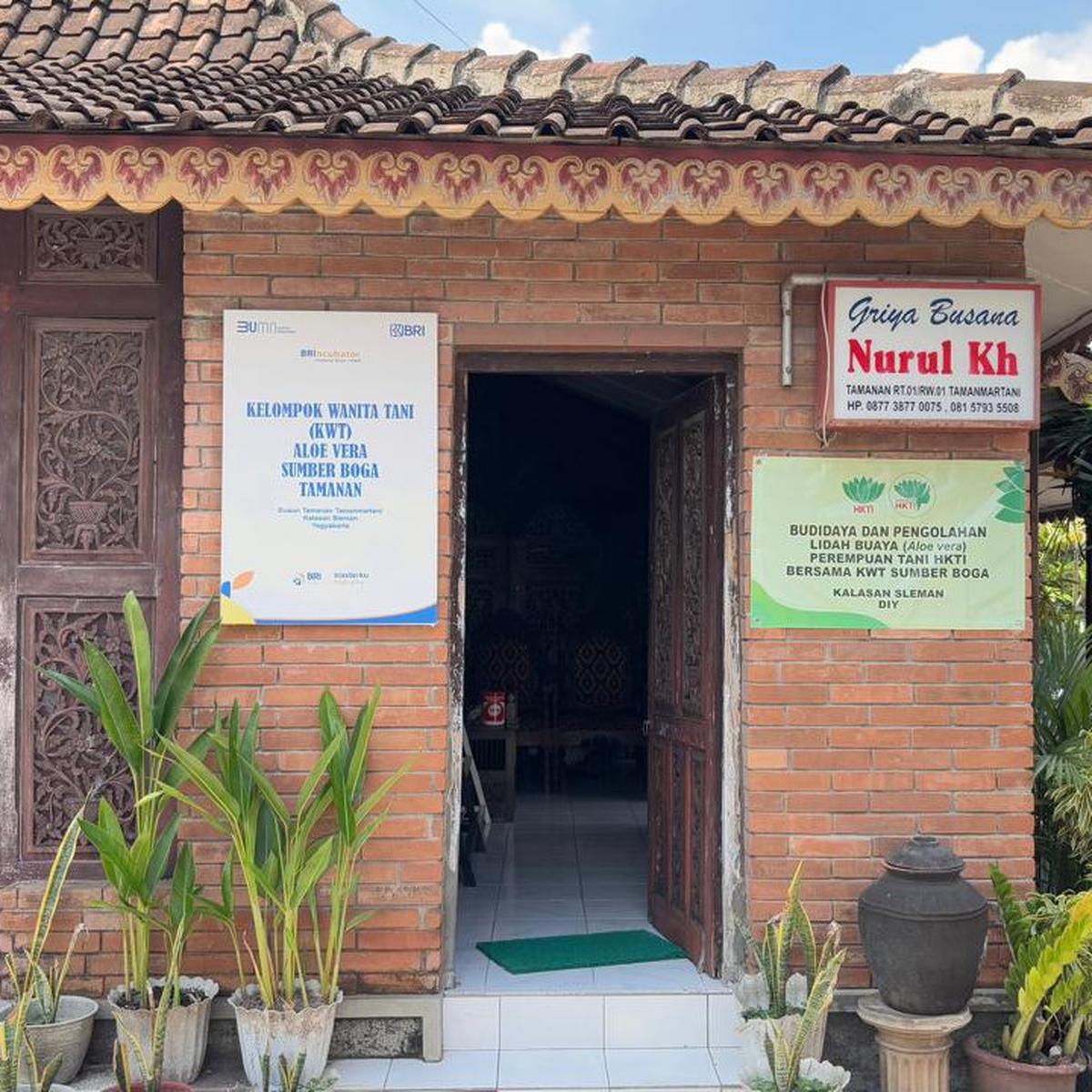 Rumah Produksi Aloeta di Kediaman Nurul Komariyah