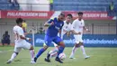 Arema FC tampil percaya diri sejak menit awal pertandingan. Arema FC memimpin 1-0 di menit ke-18 lewat aksi Salim Tuhaera. (Foto: Tim Media Piala Presiden)