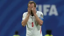 Penyerang Timnas Inggris bernomor punggung 09, Harry Kane, bereaksi atas kekalahan timnya di akhir pertandingan semifinal Piala Dunia 2026 antara Inggris dan Argentina di Stadion Atlanta, Atlanta, pada 16 Juli 2026. (JUAN MABROMATA/AFP)