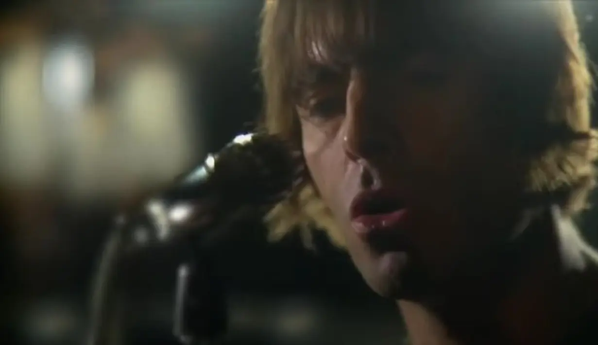 Penampilan Liam Gallagher dalam video musik Bring the Light bersama Beady Eye pada 2010 silam. (Foto: YouTube/Beady Eye)