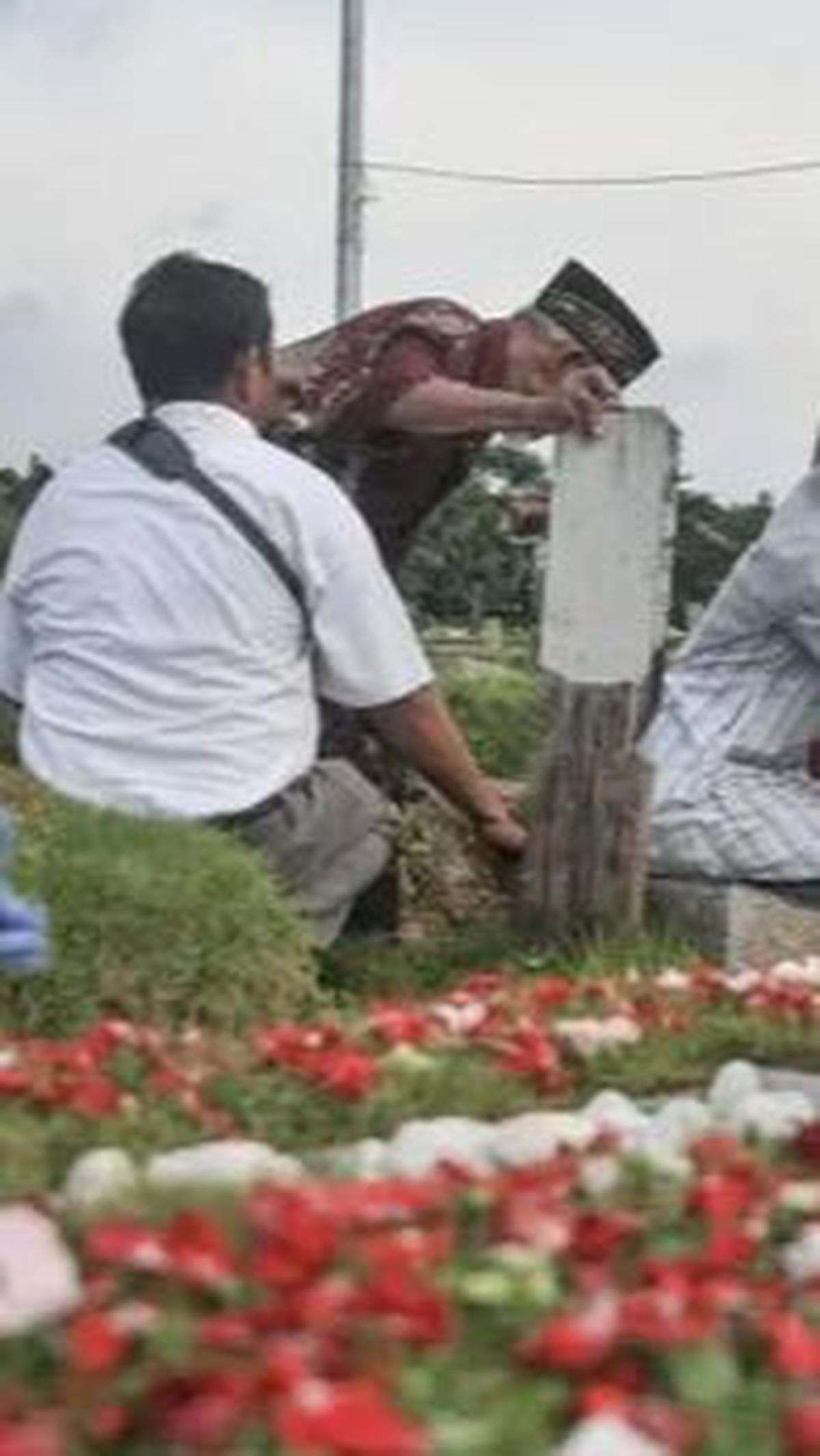 2. Membaca Istighfar<br>