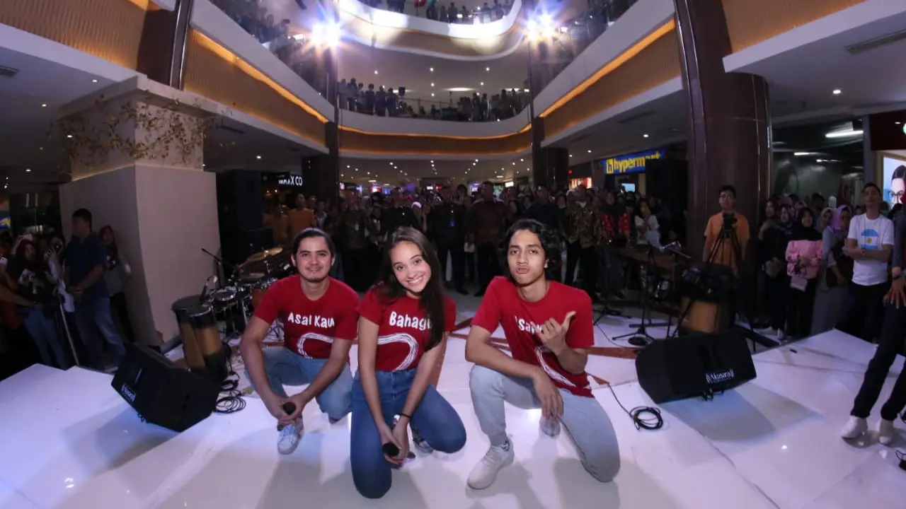 Aliando dan Aurora Ribero