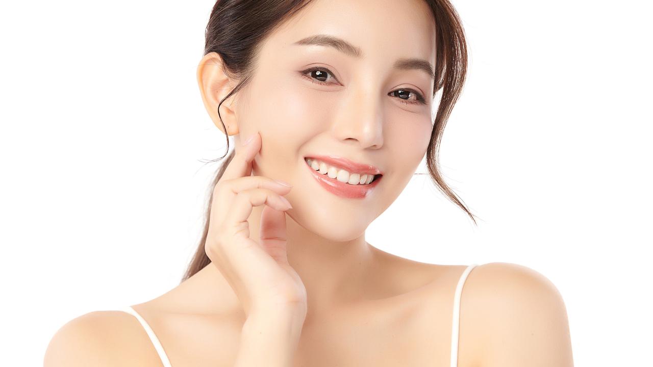 Makeup Liburan Lebih Awet, Wondermis Pure Geranium Booster Toner Jadi Kunci Skin Prep