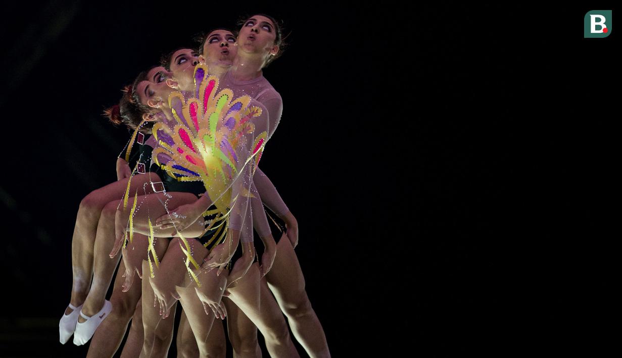 Pesenam Qatar, Nadeen Wehdan, saat tampil pada nomor trampoline gymnastics Asian Games XVIII di JiExpo Kemayoran, Jakarta, Kamis (29/8/2018). (Bola.com/Vitalis Yogi Trisna)