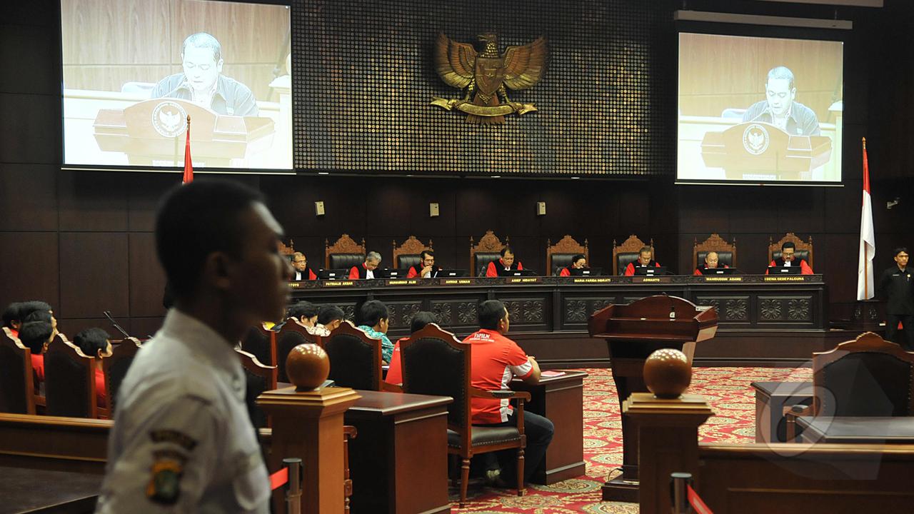 MK Gelar Sidang Pengujian UU Terkait TKI