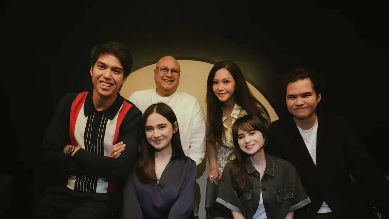 Gaya Kompak Serba Hitam Syifa Hadju dan Tissa Biani Hadiri Family Dinner Tahun Baru 2026 Bareng Kekasih dan Calon Mertua