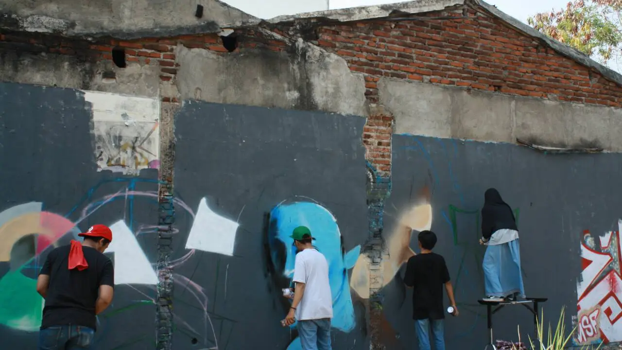 TIPS: Ekspresikan Grafiti untuk Desain Interior Rumah Anda