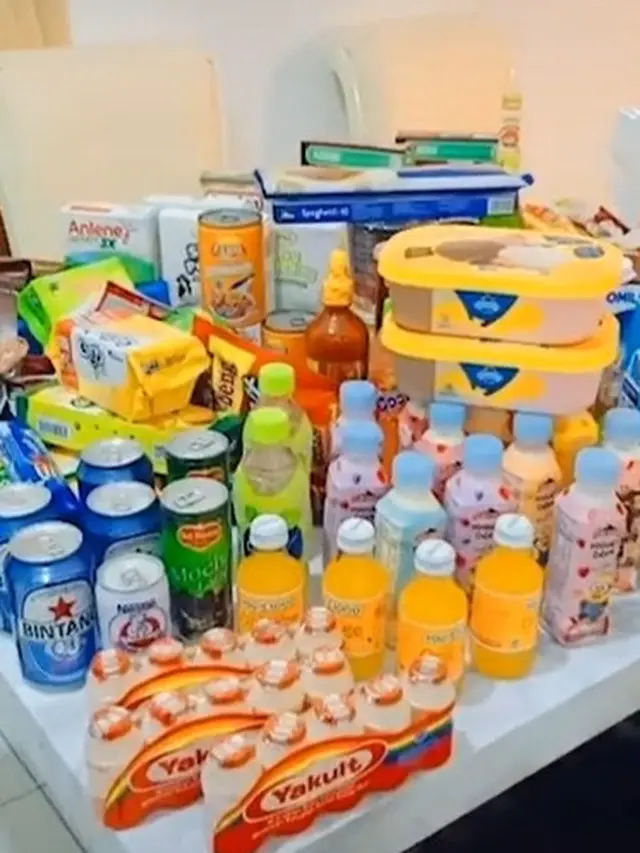 Viral Jajanan Lebaran 'Sultan' Ini Bak Minimarket, Tamu Tak Bakal Kecewa