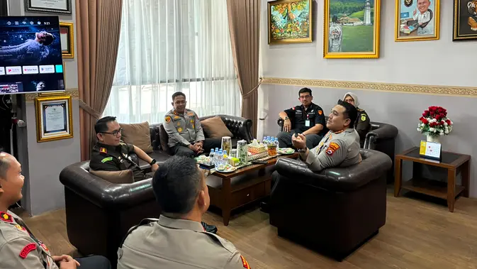 Dua Perwira Polri Datangi Kejaksaan di Banten, Ini Tujuannya