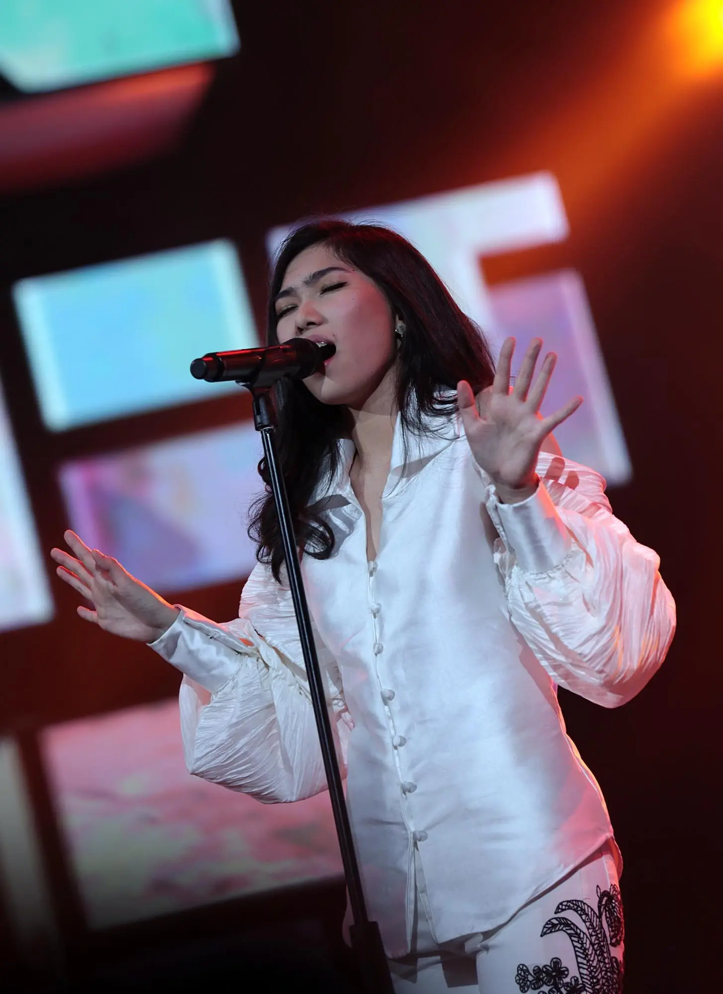 Isyana Sarasvati (Deki Prayoga/Bintang.com)
