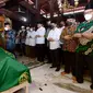 Presiden Joko Widodo melaksanakan Sholat Jenazah almarhum Buya Syafii Maarif di Masjid Gedhe Kauman Yogyakarta, Jumat (27/5/2022). (Foto:Muchlis Jr-Biro Pers Sekretariat Presiden)