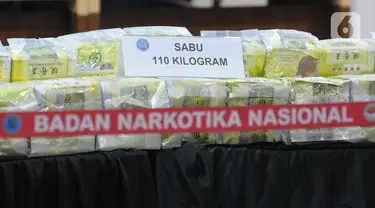Badan Narkotika Nasional (BNN) kembali mengungkap kasus narkotika jenis sabu, saat konferensi pers  di Gedung BNN, Jakarta, Selasa (18/7/2023). (merdeka.com/Imam Buhori)