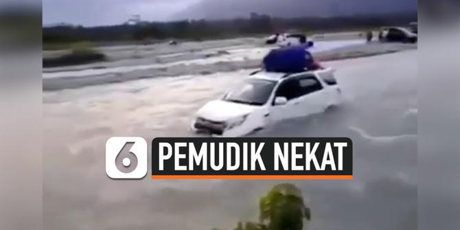 VIDEO: Heboh Mobil Lewati Sungai Deras Demi Mudik, ini Faktanya