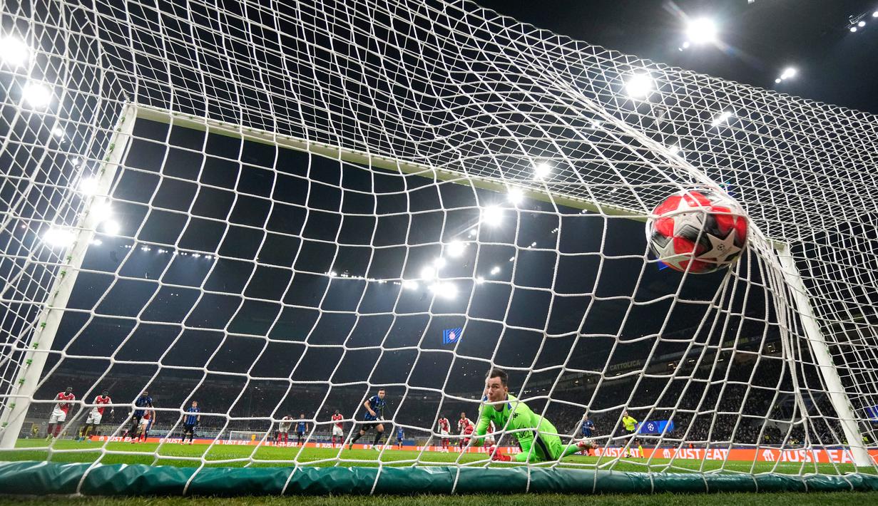 Inter meraih kemenangan meyakinkan 3-0 atas Monaco dalam matchday 8 fase liga Liga Champions 2024/2025. Kedua tim bertanding di Giuseppe Meazza, Kamis (30/1/2025) dini hari WIB. (AP Photo/Luca Bruno)