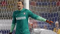Samir Handanovic kiper Inter Milan berulangkali menggagalkan  upaya pemain Torino menjebol gawang Inter lewat penyelamatan gemilangnya.