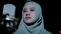 Lirik Lagu Shalawat Busyrolana, Versi Cover Ai Khodijah