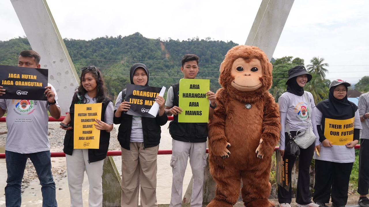 Aksi Damai Serukan Perlindungan Hutan Batang Toru