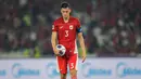 <p>Pemain Timnas Indonesia, Jay Idzes mengamankan bola saat wasit memberikan penalti untuk timnya dalam laga lanjutan putaran ketiga Kualifikasi Piala Dunia 2026 melawan China di Stadion Utama Gelora Bung Karno (SUGBK), Senayan, Jakarta, Selasa (05/06/2025). (Bola.com/Bagaskara Lazuardi)</p>