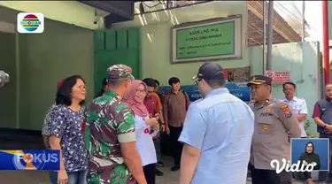 Perbarui informasi Anda bersama Fokus edisi (27/7) dengan beberapa topik pilihan di antaranya, Penambang Emas Terjebak di Lubang Galian, Anak Harimau Benggala Mati, Yogyakarta Dikepung Sampah.