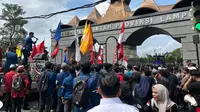 Ratusan Mahasiswa Demo Depan Kantor Pemprov Lampung, Bawa 6 Tuntutan